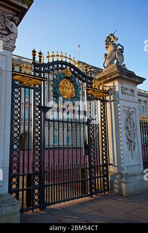 Buckingham Palace Gates Stock Photo