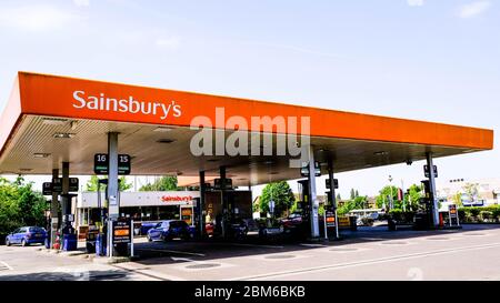 Sainsbury’s Are Reopening More Than A 100 Of Their  Petrol Station Shops In May 2020 AFter The Coronavirus Lockdown Stock Photo