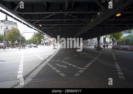 Ein Transparent 'Sternbrücke bleibt' als Zeichen des Protests gegen den geplanten Abriss und Neubau der Sternbrücke in der Sternschanze. Hamburg, 05.0 Stock Photo