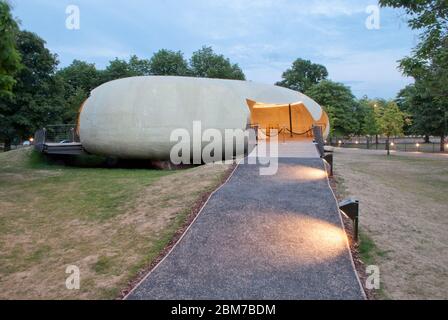 Summer Pavilion Serpentine Galleries Serpentine Pavilion 2014, Kensington Gardens, London, W2 3XA by Smiljan Radic Stock Photo