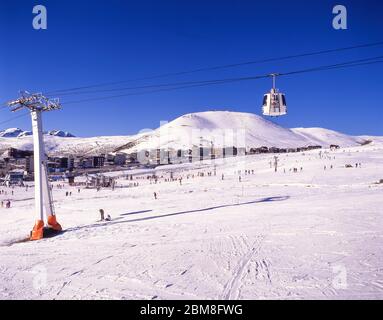 Resort view from lower slopes, Alpe d'Huez, Isere, Auvergne-Rhone-Alpes, France Stock Photo