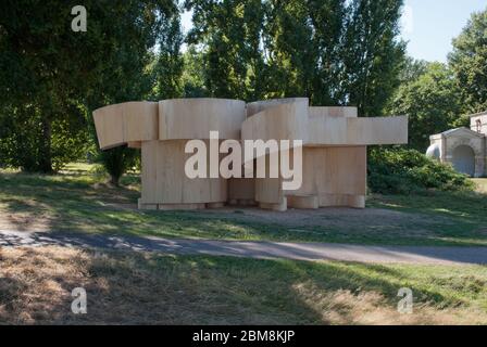 Summer House Timber Steam Bent Plywood Pavilion Serpentine Galleries Serpentine Pavilion 2016, Kensington Gardens, London, W2 by Barkow Leibinger Stock Photo