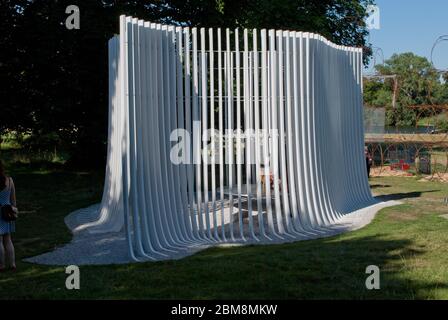 White Summer House Pavilion Serpentine Galleries Serpentine Pavilion 2016, Kensington Gardens, London, W2 3XA by Asif Khan Stock Photo