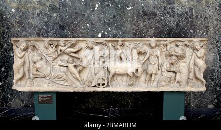 Roman sarcophagus with Endymion and Selene (150-170 AD). Marble relief from Ostia.   NY Carlsberg Glyptotek, Copenhagen, Denmark. Stock Photo