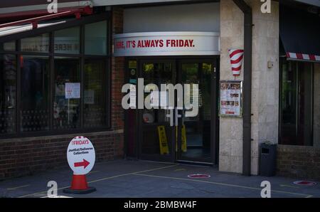 High Wycombe, England. TGI FRIDAYS restaurant in High Wycombe opens for Click & Collect and takeaway service as life continues in Britain under a nationwide lockdown to slow the spread of COVID-19 in High Wycombe on 8 May 2020. Photo by Andy Rowland. Credit: PRiME Media Images/Alamy Live News Stock Photo