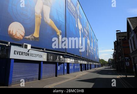 Liverpool, UK. 8th May, 2020. Everton's Goodison Park stadium during the suspension of the Premier League. A view of the closed Everton FC reception and deserted Goodison Road Credit: Action Plus Sports/Alamy Live News Stock Photo