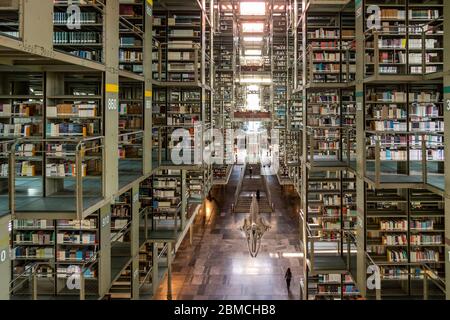 Massive (38,000 square metres or 409,000 sq ft) Biblioteca Vasconcelos library  Mexico City, Mexico Stock Photo