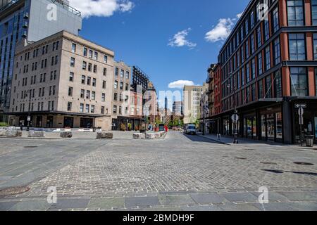 New York, N.Y/USA - 7th May 2020: Ninth Avenue and W. 13th Street are quiet due to health risks of COVID-19. Credit: Gordon Donovan/Alamy Live News Stock Photo