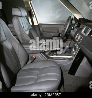 Interior of a Range Rover Westminster 2003. Model L322 Stock Photo - Alamy
