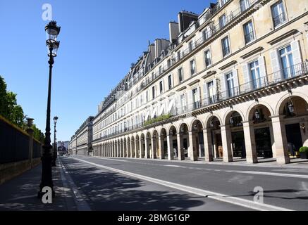 Paris: Haussmann style buildings in rue de Rivoli street, in Paris 1st arrondissement (district), empty during the quarantine due to the coronavirus o Stock Photo