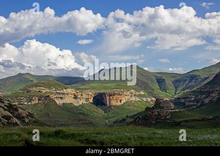 Landscape View of the Free State Drakensberg, showing various Clarens Sandstone cliffs, in the Golden Gate National Park, South Africa Stock Photo