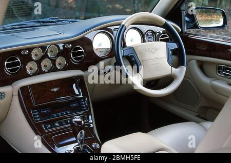 Bentley Arnage Red Label Saloon interior. 2001 Stock Photo