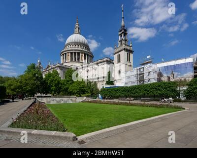 London. UK. May the 6th, 2020 at lunch time. Wide view angle of Saint Paul's Cathedral from New Change during the Lockdown. Stock Photo
