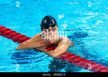 Camelia Potec (ROU) wins the gold medal in the Women's 200 metre freestyle finals at the 2004 Olympic Summer Games, Athens, Greece. Stock Photo