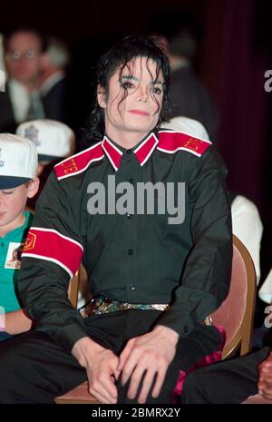 LOS ANGELES, CA. January 26, 1993: Pop superstar Michael Jackson at NFL press conference in Los Angeles.  File photo © Paul Smith/Featureflash