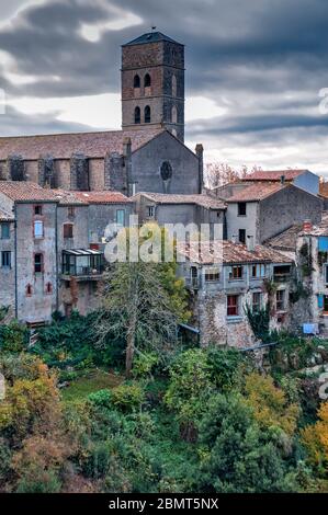 General view of Montolieu from the bridge, Aude, Languedoc-Roussillon, France Stock Photo