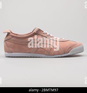 Onitsuka tiger mexico 66 coral cloud on sale