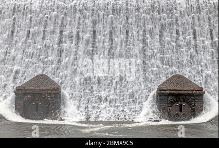 Caban Coch Dam in the Elan Valley Wales Stock Photo