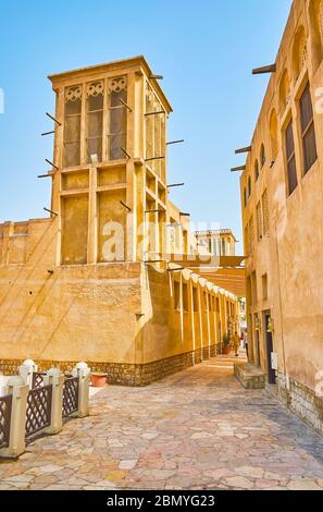 The clay edifices of Al Bastakiya (Al Fahidi) distirct has barjeel windcatchers (wind towers), providing cool air to the houses, Dubai, UAE Stock Photo