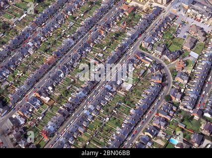 Aerial view of terraced houses and gardens, Reading, Berkshire, England, United Kingdom Stock Photo