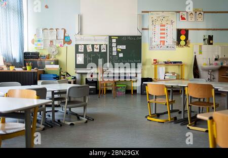 empty classroom at a primary school, the date of the school closings on March 13th, 2020, on April 21st, 2020 in Muelheim an der Ruhr/Germany. Â | usage worldwide Stock Photo