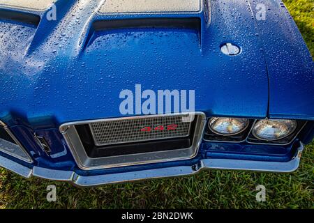 Daytona Beach, FL - November 24, 2018: Blue 1972 Oldsmobile Cutlass 442 at the Fall 2018 Daytona Turkey Run. Stock Photo