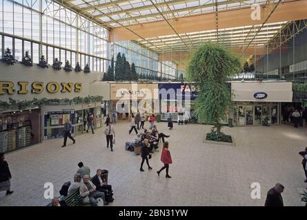 1997, Leeds city Centre, busy with shoppers, West Yorkshire, northern England, UK Stock Photo