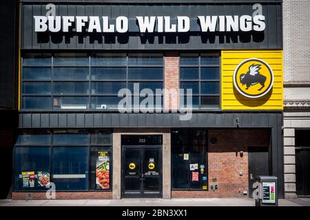 A closed franchise of Buffalo Wild Wings in New York during the COVID-19 pandemic on Thursday, May 7, 2020.  (© Richard B. Levine) Stock Photo