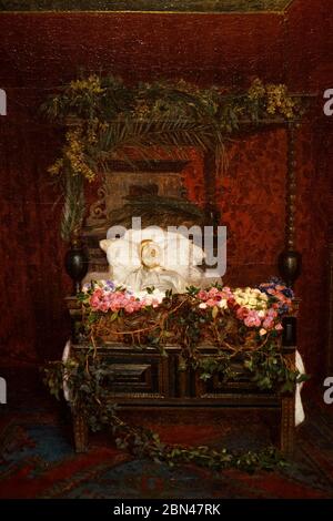 VICTOR HUGO IN HER BED DEATH Victor Hugo sur son lit de mort (joint au ...