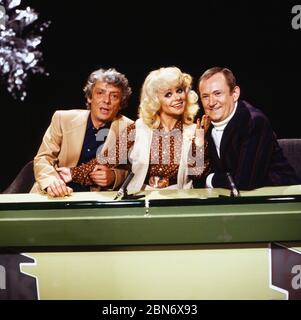 KO - OK,  Quizshow im Vorabendprogramm,  Deutschland 1977 - 1980, Rateteam: Harry Engel, Rosi Jacob, Eberhard Cohrs Stock Photo