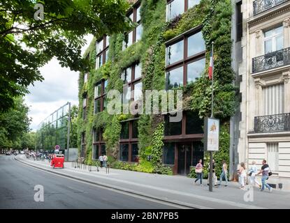 Musée du Quai Branly Jacques Chirac, Paris Stock Photo