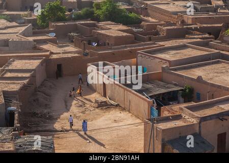 Agadez, Niger : traditional mud African architecture city center view from above Stock Photo