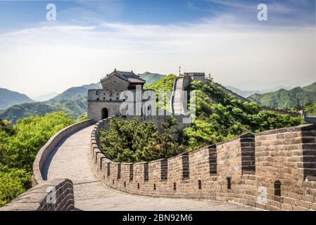 The Great Wall, Badaling with bright spring foliage Stock Photo