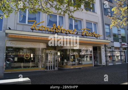 Der seit 1926 in Berlin-Spandau ansässige Familienbetrieb am Markt 4, 13597 Berlin, stellt Torten und Gebäck her. Stock Photo