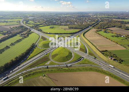, motorway junction Kamener Kreuz, 14.10.2017, aerial view, Germany, North Rhine-Westphalia, Ruhr Area, Kamen