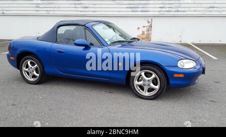 Bordeaux , Aquitaine / France - 05 10 2020 : Mazda MX-5 convertible Miata MX5 10th Anniversary Edition numbered in classic blue mx vintage roadster co Stock Photo