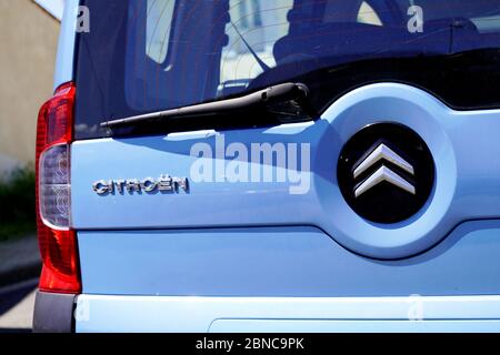 Bordeaux , Aquitaine / France - 05 10 2020 : citroen small utility car vehicle logo sign citroën on rear blue van Stock Photo