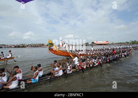 Oarsmen during the annual Nehru Trophy Boat Race in Alleppey, Kerala Stock Photo
