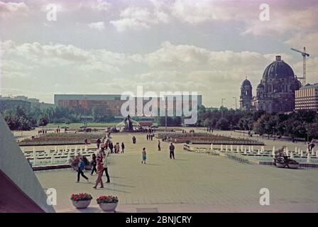 Alexander Square with Palace of the Republic, Neptune Fountain and Cathedral, October 1980, East Berlin, East Germany Stock Photo