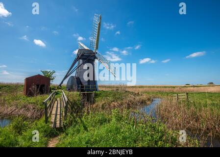 Herringfleet Mill (Walker's Mill), Drainage mill of the smock mill style, Herringfleet, Suffolk, England, United Kingdom, Europe Stock Photo