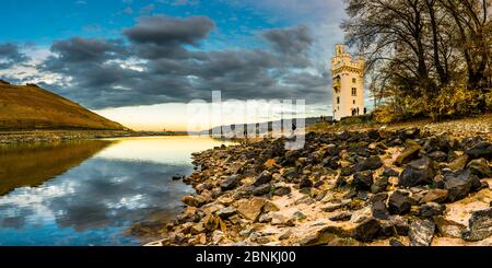 Mouse Tower in Bingen am Rhein at low water, beginning of the Middle Rhine Valley, former toll tower on the Mouse Tower Island at Binger Loch, UNESCO World Heritage Upper Middle Rhine Valley, Rhine-Nahe corner Stock Photo