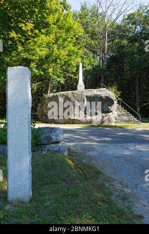 Ordination Rock in Tamworth, New Hampshire USA. This is where the Rev. Parson Samuel Hidden was ordained on September 12, 1792 and became the first se Stock Photo