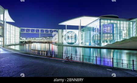 View over the Spree, Paul-Löbe-Haus, Marie-Elisabeth-Lüders-Haus, Blue Hour, Bundestag, government district, Berlin, Germany Stock Photo