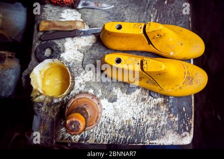 Making shoes - shoemaker craftsmanship, Morocco Stock Photo