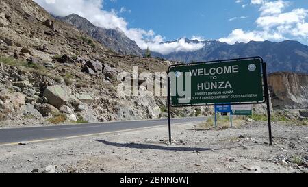 Welcome To Hunza Road Sign On Korakoram Highway, On Way To Hunza Valley, Gilgit Baltistan, Pakistan Stock Photo