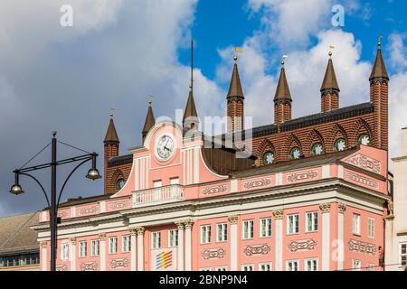 Germany, Mecklenburg-West Pomerania, Rostock, Hanseatic City, old town, Neuer Markt, historic town hall, brick Gothic