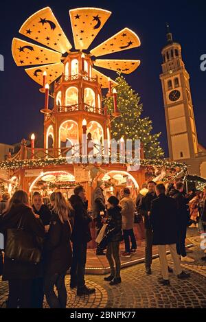 Europe, Germany, Bavaria, Swabia, Augsburg, Rathausmarkt, Perlach tower, 78 meters high, evening, Christmas market, pyramid, evening, Stock Photo