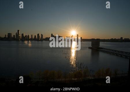 Hudson River sunset. May 13, 2020 Stock Photo