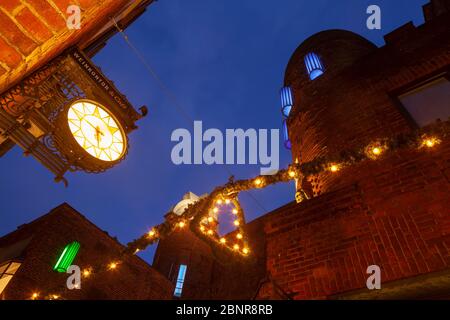 Christmas lights in Böttcherstrasse with Paula-Modersohn-Becker-Museum, Paula-Becker-Modersohn-Haus, Bremen, Germany, Europe Stock Photo