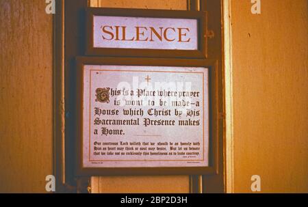 note asking people to keep silent, St. John's Parish Church, April 02, 1982, Barbados, the Caribbean Stock Photo